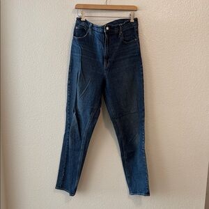 GAP High Rise Mom Jean Dark Blue Women's Jeans size 31 Tall Long
